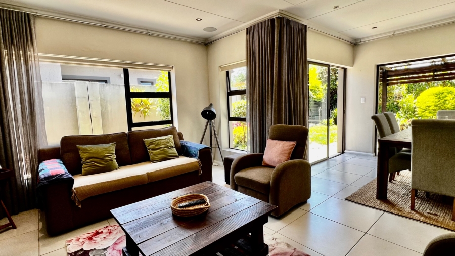 3 Bedroom Property for Sale in Earls Court Lifestyle Estate Western Cape